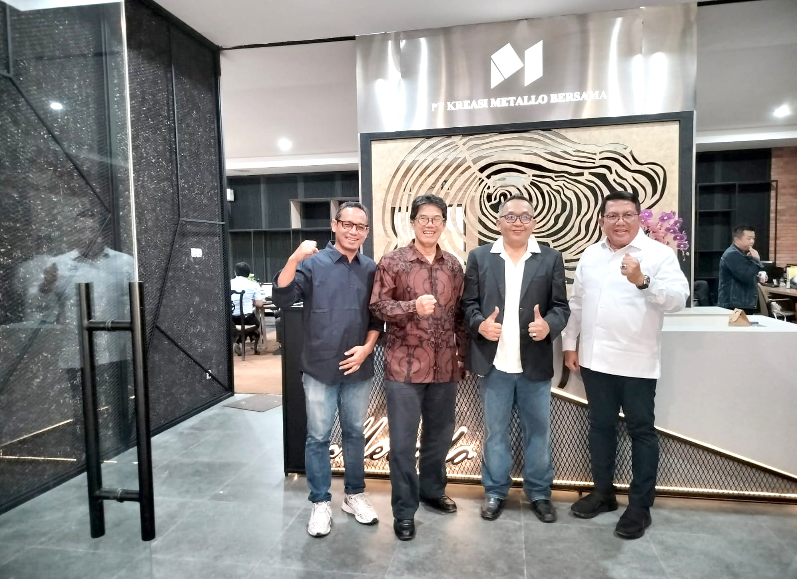 Menghadiri Undangan Pembukaan Pabrik Baru PT.Kreasi Metallo Bersama di Ciseeng.